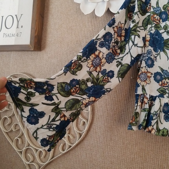 Sky and Sparrow Crop Top size M - Picture 4 of 7